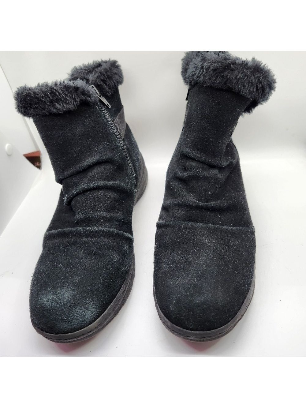 Baretraps Black Suede Ankle Boots with Faux Fur Trim Side Zip Sz 8M